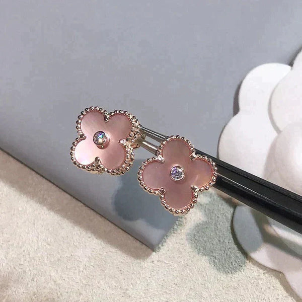 ˇSirae GemˇCLOVER MEDIUM 1 MOTIFS  PINK MOP DIAMOND EARRINGS