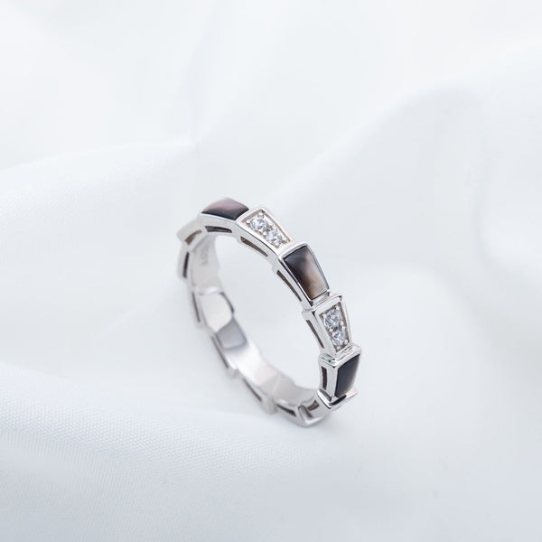 ˇSirae GemˇSERPENTI RING SILVER  DIAMOND BLACK MOP 3MM
