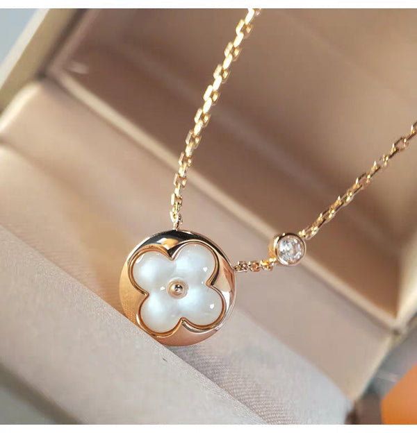 ˇSirae GemˇSUN MOP GOLD 1 DIAMOND NECKLACE
