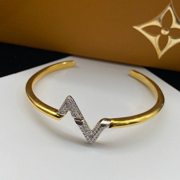 ˇSirae GemˇVOLTE UPSITE DOWN DIAMOND GOLD OPEN BRACELET