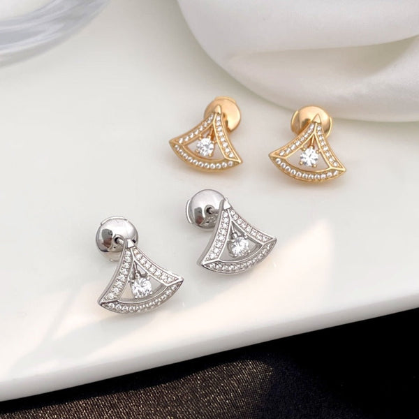 ˇSirae GemˇDREAM MINI DIAMOND STUD EARRINGS