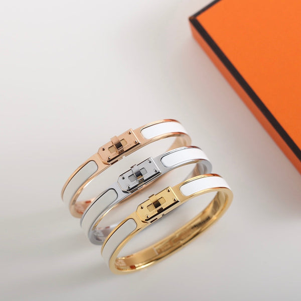 ˇSirae GemˇHM KELLY WHITE BRACELET