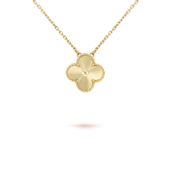 ˇSirae GemˇCLOVER 15MM LASER NECKLACE