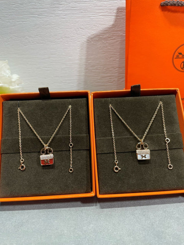 ˇSirae GemˇH CIRCE MOISSANITE PENDANT NECKLACE GOLD