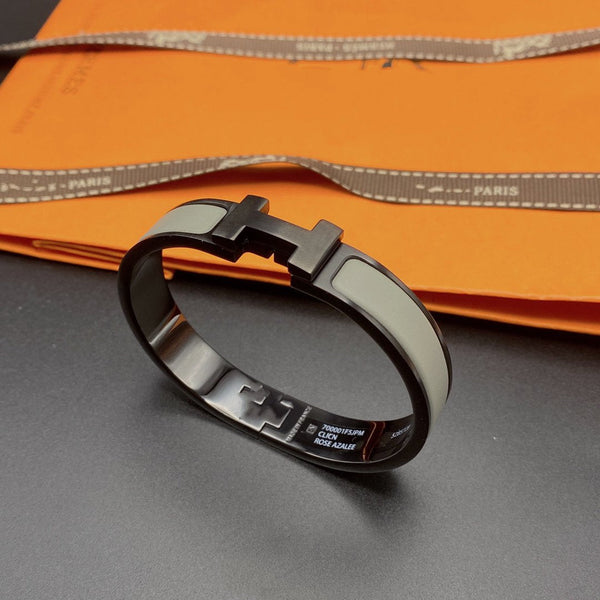 ˇSirae GemˇCLIC HM SO BLACK GREY BRACELET