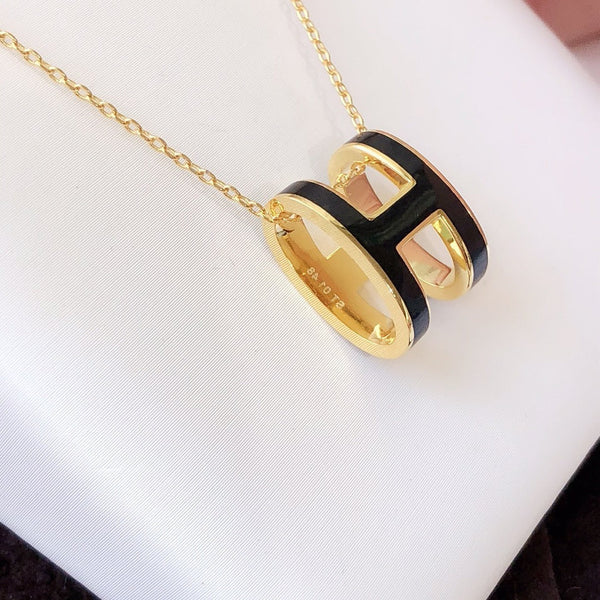 ˇSirae GemˇHM CLIC BLACK ENAMEL GOLD NECKLACE