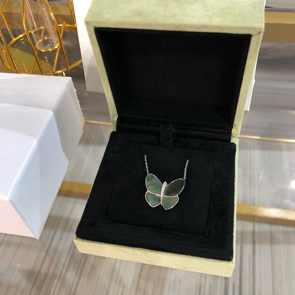 ˇSirae GemˇLARGE BUTTERFLY SILVER PENDANT DIAMOND NECKLACE